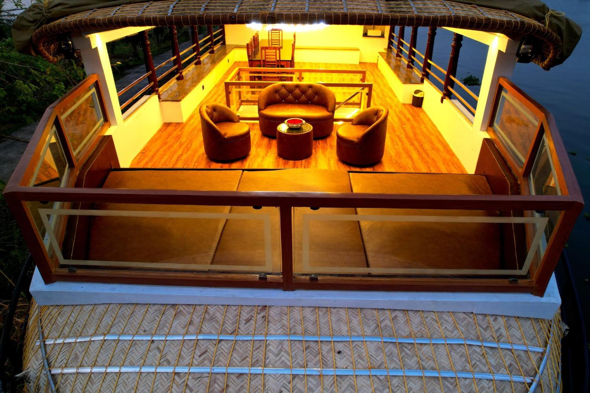 Indraprasthamlakecruise Alappuzha Extérieur photo